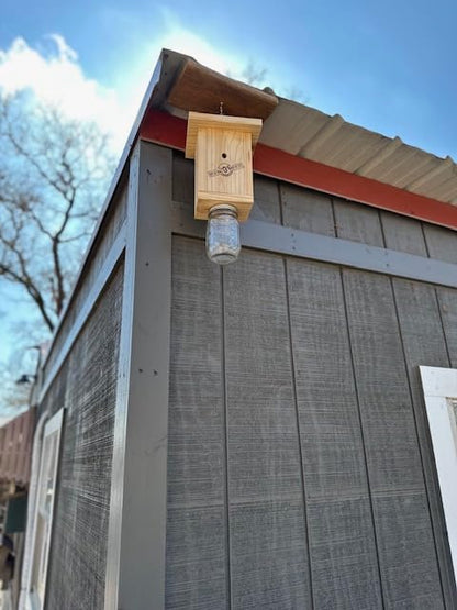 Carpenter Bee Traps – Outdoor Hanging Wood Carpenters Bee Catcher Trap Kit